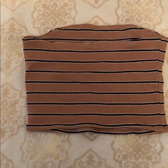 Stapless Shirt 🤭 - Picture 2 of 2